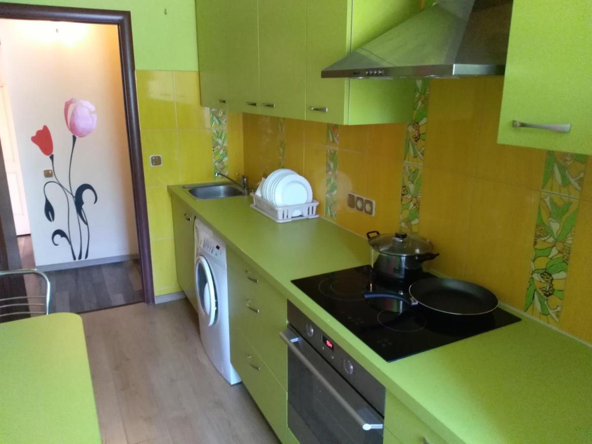 Brivibas 25 Apartamenti Вентспилс Екстериор снимка